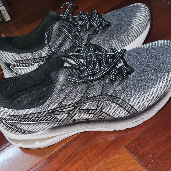 Asics Shoes - Asics women's GT-2000